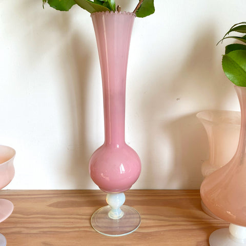 Vase opaline rose